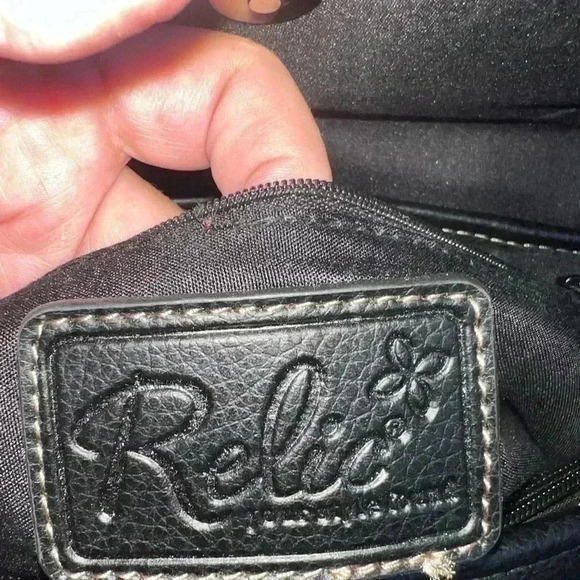 Relic Shoulder Bag - Picture 4 of 5